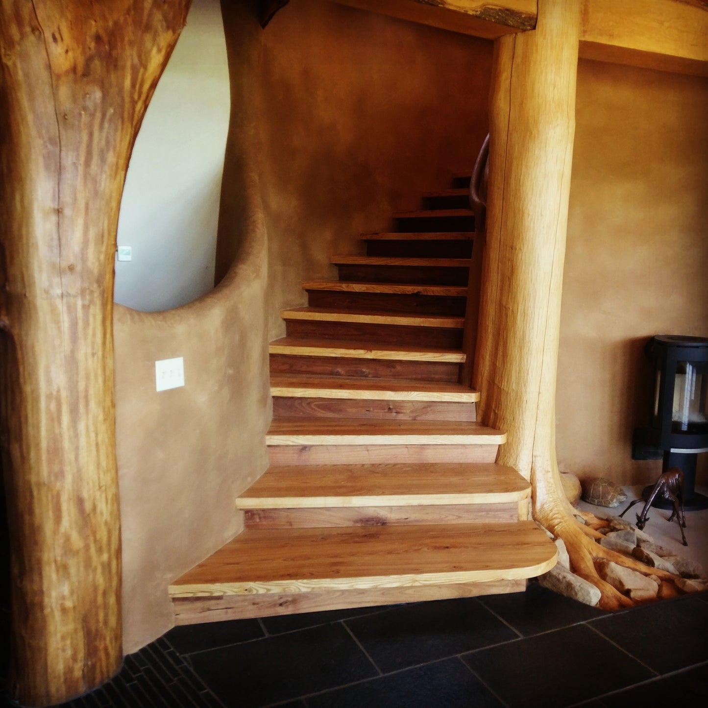 Earth Building Workshop with Sigi Koko